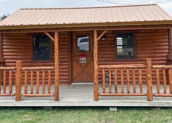 cabin-exterior cabin-exterior